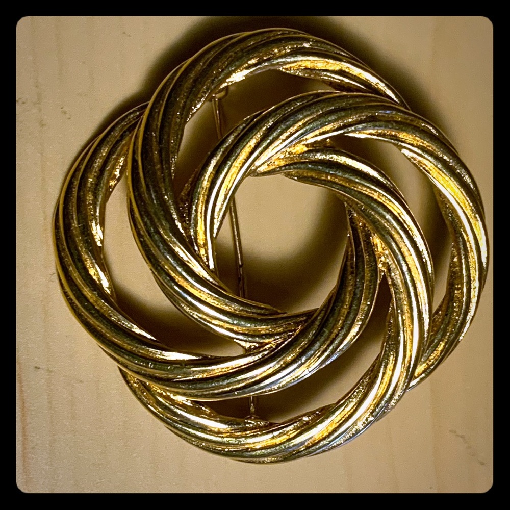 Vintage Gold Brooch